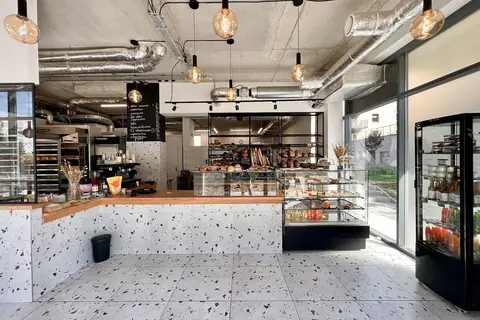 Delicio Patisserie photo 3